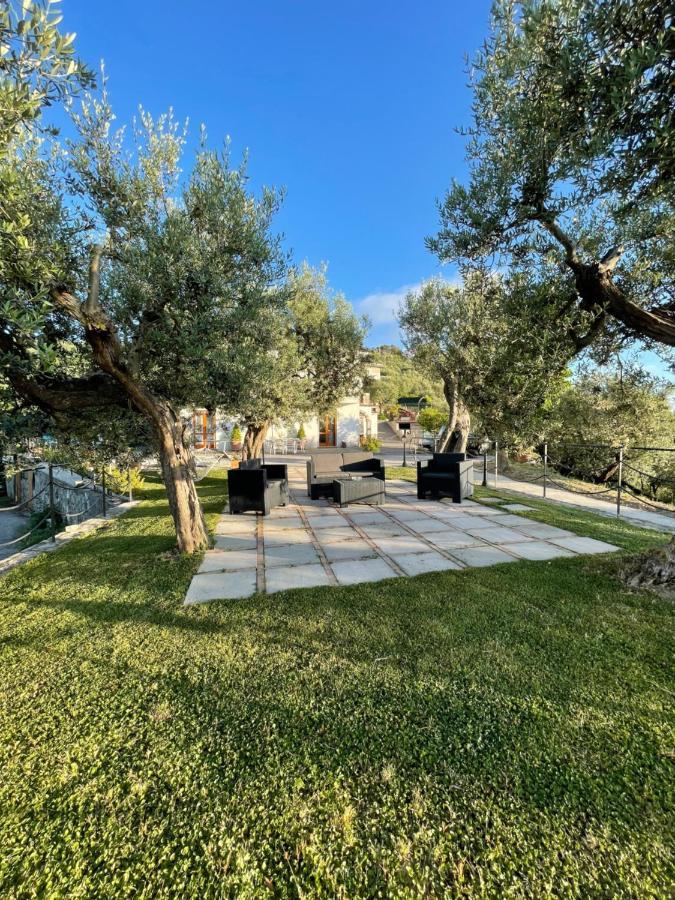 Loren House, Relaxing Location With Seaview Маса Лубрензе Екстериор снимка